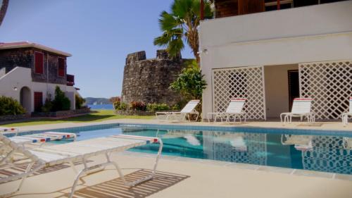 Daseys Apartment | Fort Recovery Beachfront Resort