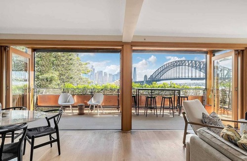 Kirribilli Apartment | Getawayz NSW - Heatherbrae I - Luxurious 3 Bed Apartment, World Class Harbour Bridge Views.