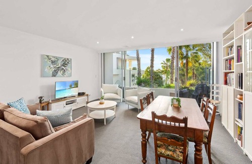 Chiswick Apartment | Gorgeous 2-Bed Unit near Riverside Parks
