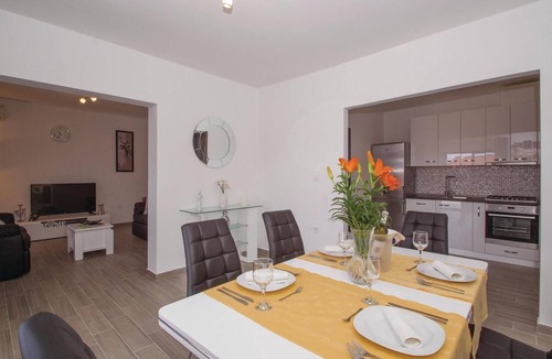 Brna House | Gorgeous home in Brna