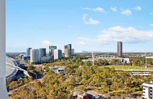Lidcombe Condo | Greenhouse Haven 1BR|Gym|Pool|Playground|Parking