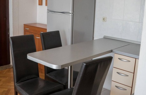 Donja luka Apartment | Große Wohnung in Donja Luka mit Eigenem Balkon und Meerblick by Interhome