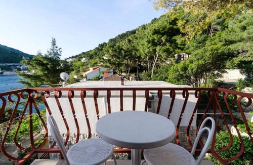 Sobra Apartment | Guest House Sobra 38 - Double Room with Balcony and External Bathroom 5