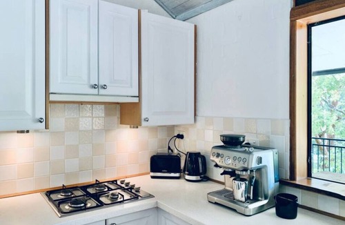 Lower Macdonald House | Hawkesbury: LOMA Riverhouse - Private riverside oasis