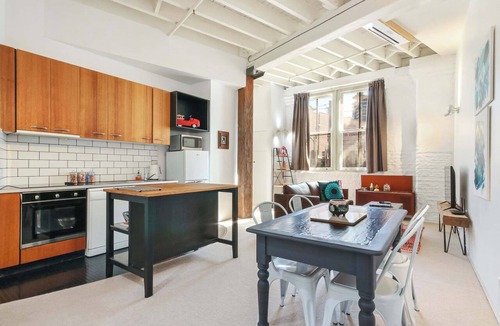 Teneriffe Condo | Heritage Woolstore Apartment | Teneriffe, Brisbane