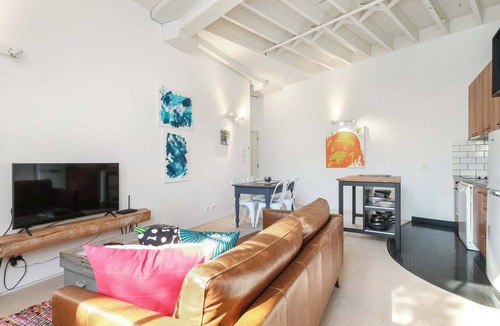 Teneriffe Condo | Heritage Woolstore Apartment | Teneriffe, Brisbane