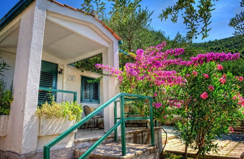 Klek Apartment | Holiday apartment in holiday resort Bonaca