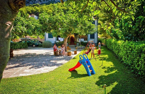 Klek Apartment | Holiday apartment in holiday resort Bonaca