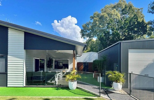 Woodgate House | Home Away from Home Escape & Relax