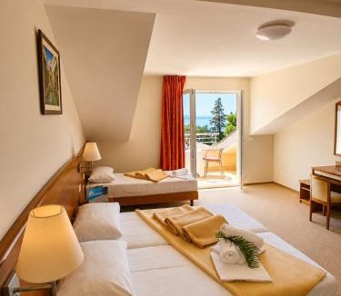 Gradac Hotel | Hotel Neptun Gradac