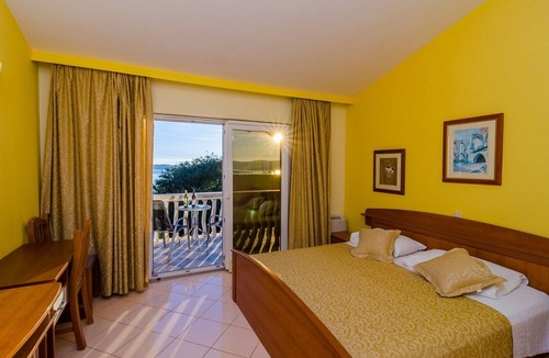 Postup Apartment | Hotel Pansion Villa Antonio - Two Bedroom Suite with Balcony and Garden View 17