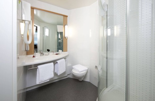 Delemont Hotel | ibis Delemont Delsberg Hotel