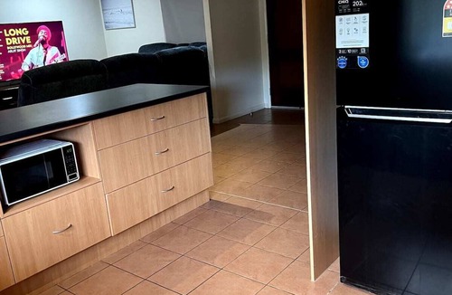 Annandale House | Ideal Long-Term Family Home Near Hospital,JCU & Schools in Annandale