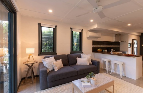 Dicky Beach Apartment | ilalo at Dicky Beach