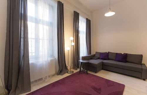 Palace District Apartment | IMCT - Palace District Apartment