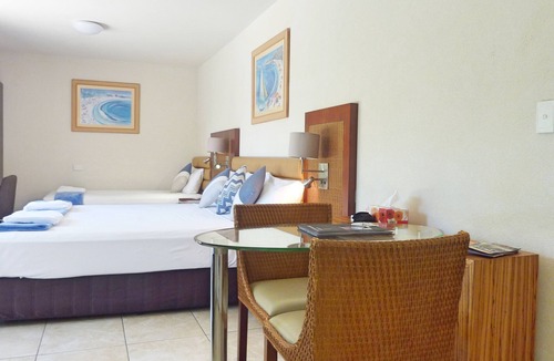 Labrador Hotel | Jadran Motel & El Jays Holiday Lodge
