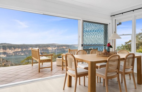 Leura House | Jamburra - Breathtaking views of the Blue Mountains!