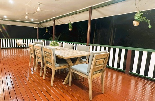 Brinsmead House | Kalani-The Heavens View House. “Kalani: the heavens, symbolising peace, beauty.”