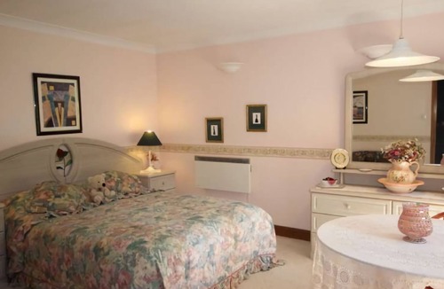 Blackheath Bed & Breakfast | Kalimna Garden Room | Close to the village of Blackheath with FREE continental breakfast