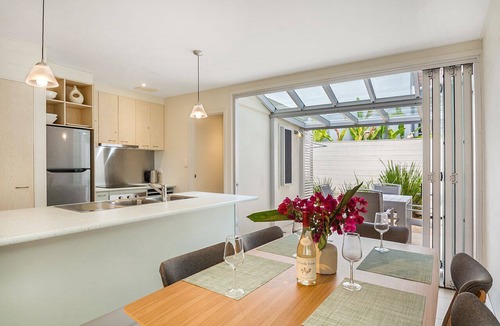 Noosa Heads House | Kareela Court 2 Kareela Avenue 14