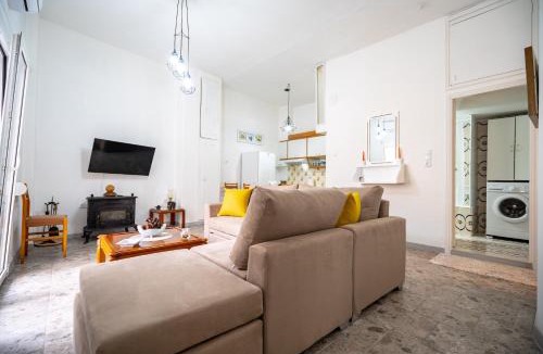 Keratsinion Apartment | Keratsini 2 bedroom 4 pers apart by MPS