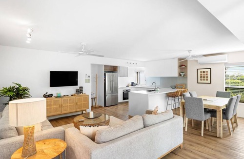 Noosa Heads Apartment | Kiata 7