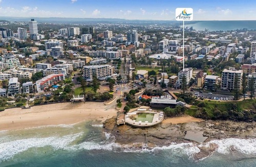 Kings Beach Apartment | Kings Edge Unit 1 Kings Beach QLD