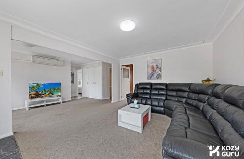 Blacktown House | KozyGuru | Blacktown | Peaceful 3B House