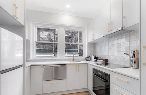 Bondi Beach Apartment | KozyGuru | Bondi Beach | Lovely Studio
