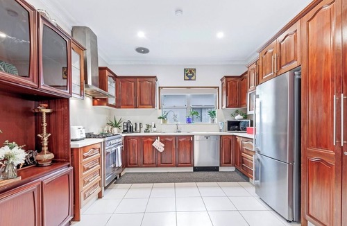 Rockdale House | KozyGuru | Rockdale | Spacious 2 Bedrooms House