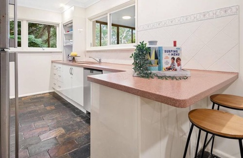 Hornsby House | Lake view, Forest home