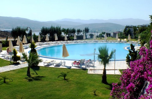 Bogazici Villa | Lakeside Garden Holiday Village