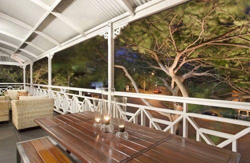 Kangaroo Point House | Lambert House at Kangaroo Point - Close to the CBD. Pet and family friendly