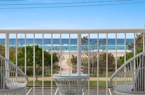 Bilinga Apartment | Longbeach 6 - Beachfront Bilinga - Min. 3 night stays!