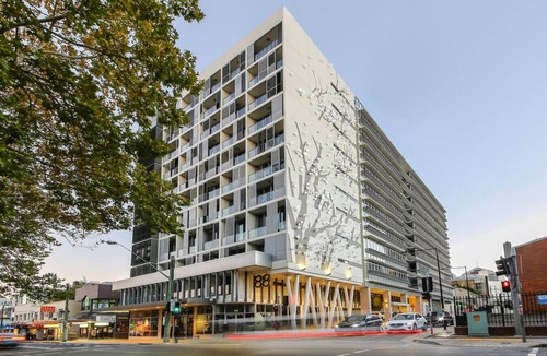Chatswood CBD Apartment | lovely 2 bds in heart chatswood free parking