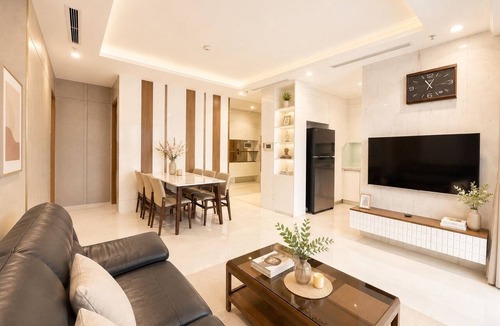 Hang Xanh Condo | Lovely 3-bedroom condo with AC in vibrant Thành phố Hồ Chí Minh