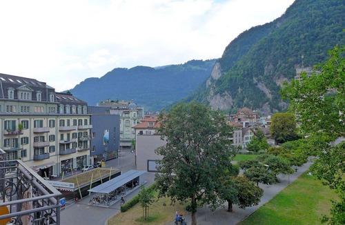 Central Interlaken Apartment | Lovely apartment for 4 guests with WIFI, TV, balcony and panoramic view