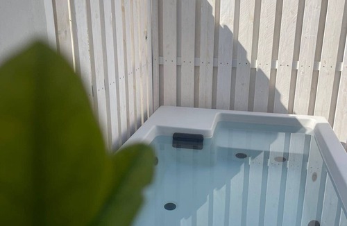 Psirri Villa | Lovely Athens Apartment | 1 Bedroom | Apartment Makarov | Balcony Views