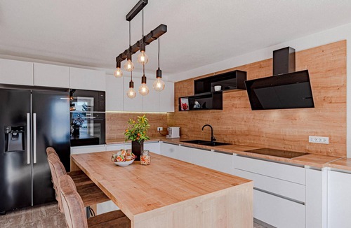 Kuciste House | Lovely home in Kuciste