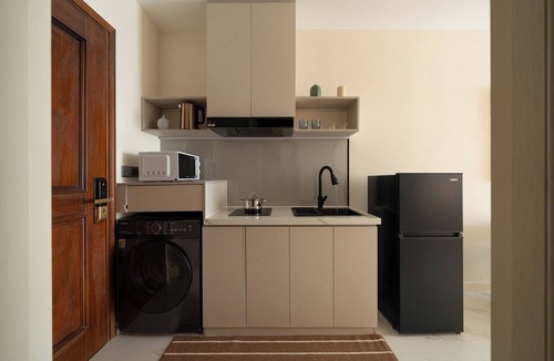 Little Japan Apartment | Lux Studio in Madison by Maison De Gu