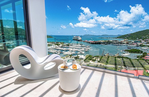 Great Mountain Villa | Luxurious 4-bed, 4-bath villa with pool and spectacular marina and ocean views