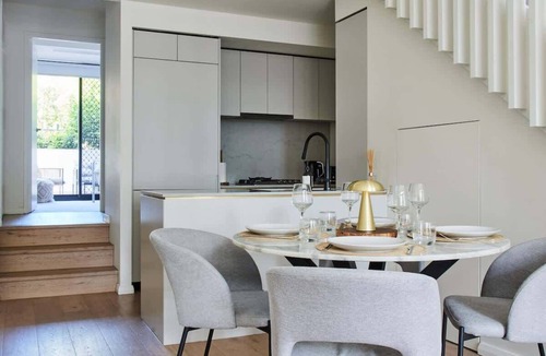 Alexandria House | Luxury 3-Bedroom Terrace in Alexandria
