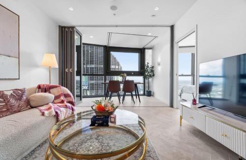 Brisbane Central Business District Apartment | Luxury 54F Skyline Apt Iconic Queens Wharf 1BR