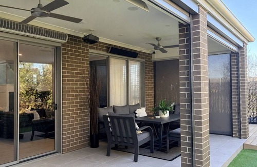 Cobbitty House | Luxury Family Retreat: Games Room & Outdoor Cinema