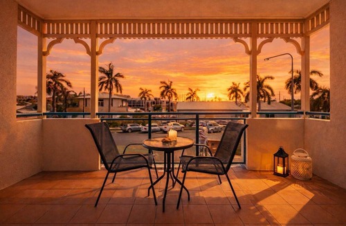 South Townsville Apartment | Luxury Marina Escape Townsville | CBD Apartment with Views