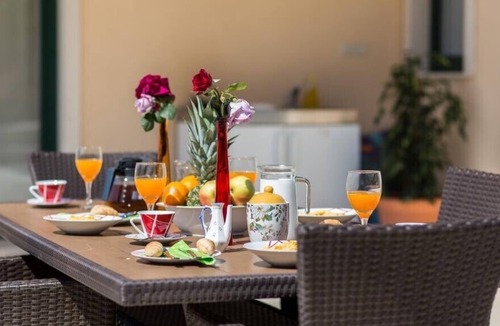 Brasina Apartment | Luxury Mlini Apartment | Villa Avoca | 4 Bedrooms | 2 Balconies and Swimming Pool | Sea Views