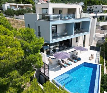 Veliko Brdo Villa | Luxury Villa Bašak with Infinity Pool and Sea View