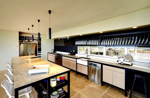 Killcare House | Luxury Villas Killcare Beach House (Walk to the beach)