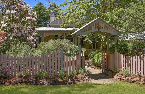 Leura House | Maplewood House in Leura