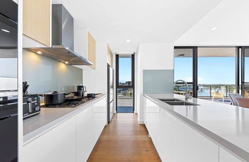 Meadowbank Apartment | Meadowview Haven